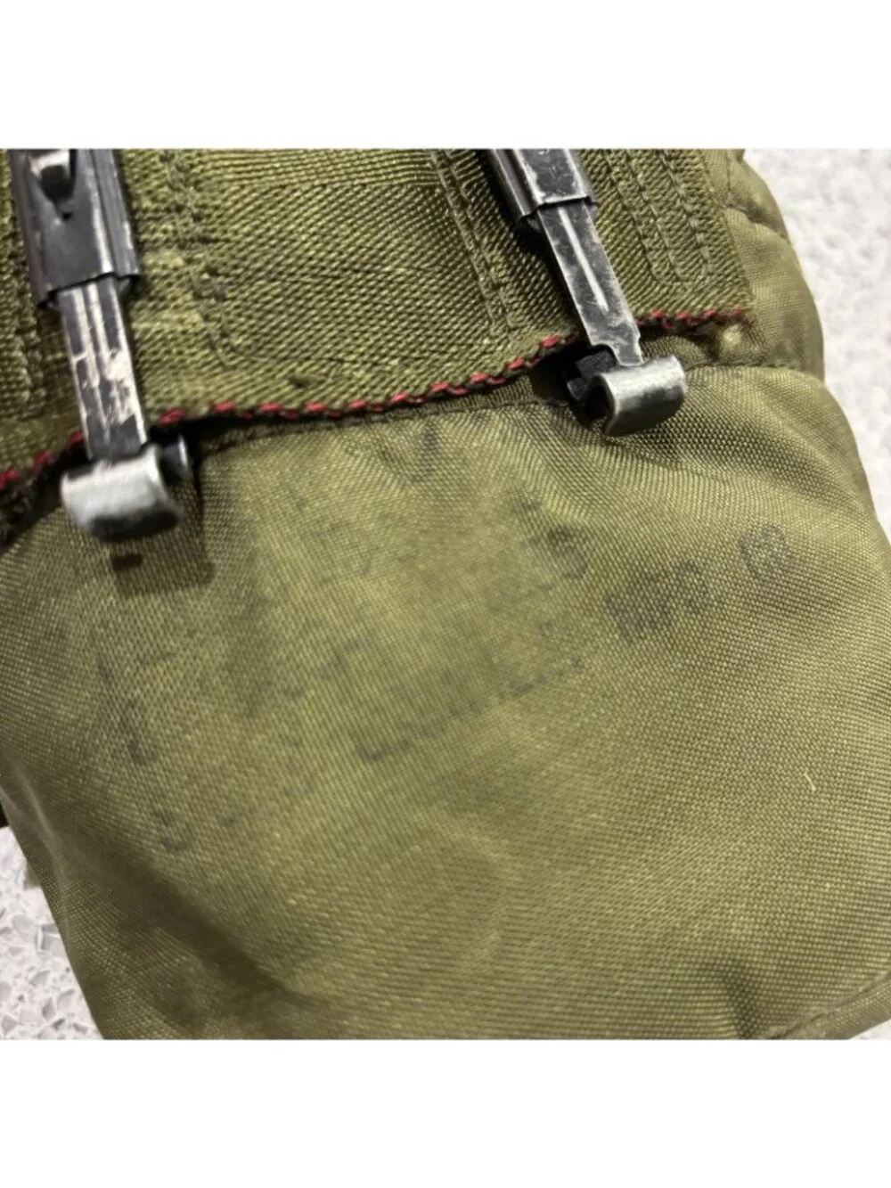 VINTAGE USGI Military COVER W/CLIPS & GI STYLE 1 QT. POLY CANTEEN BOTTLE Marines
